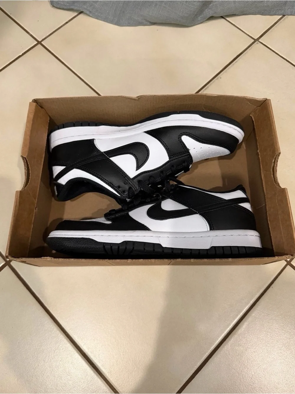 Nike Dunk Low Pandas 5Y / 6.5W